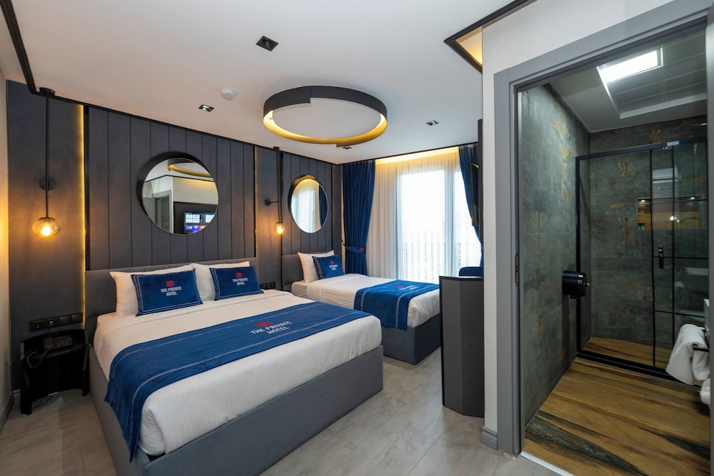 

Milano - Istanbul, New Airport - The Private Airport Hotel