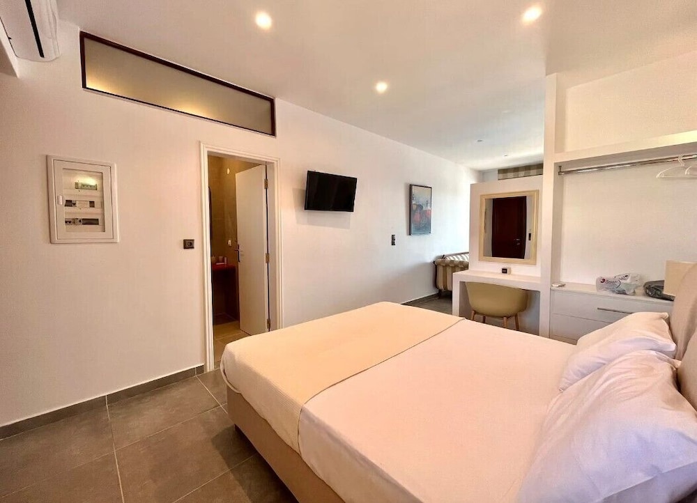Verona - Arkassa - Michaliou Kipos Luxury Villas