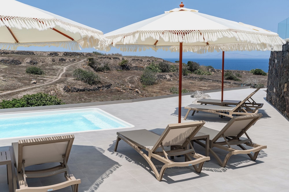 

Verona - Santorini, Isole Greche - Alegria by Casa Sigalas
