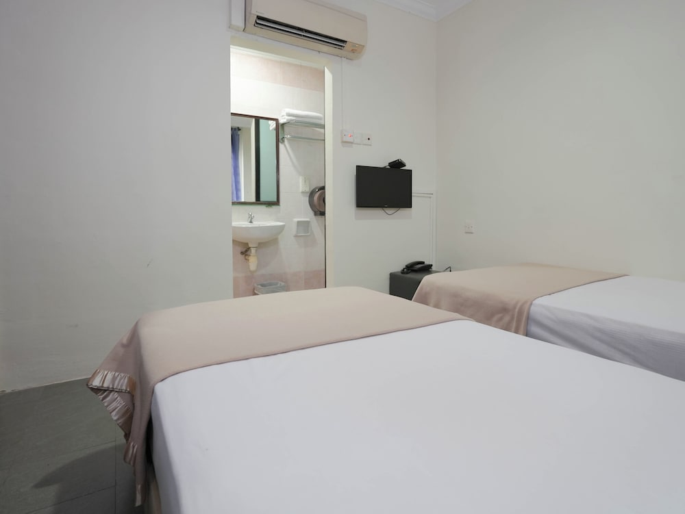 

Milano - Singapore - Amrise Hotel
