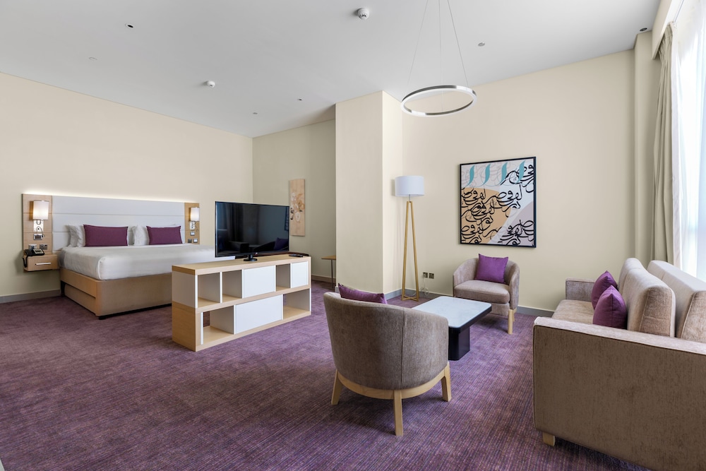 

Napoli - Dubai - Premier Inn Dubai Ibn Battuta Mall