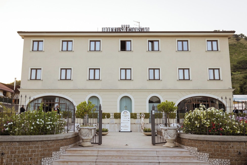 

Milano - Sarno - Hotel St. Giorgio