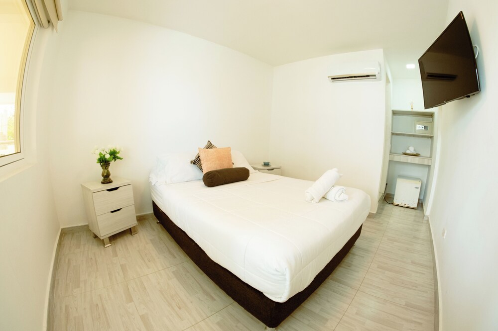 

Milano - San Andrés - Koray Hotel
