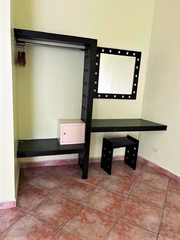 

Roma - Cabo San Lucas - Seven Crown Express & Suites by Kavia