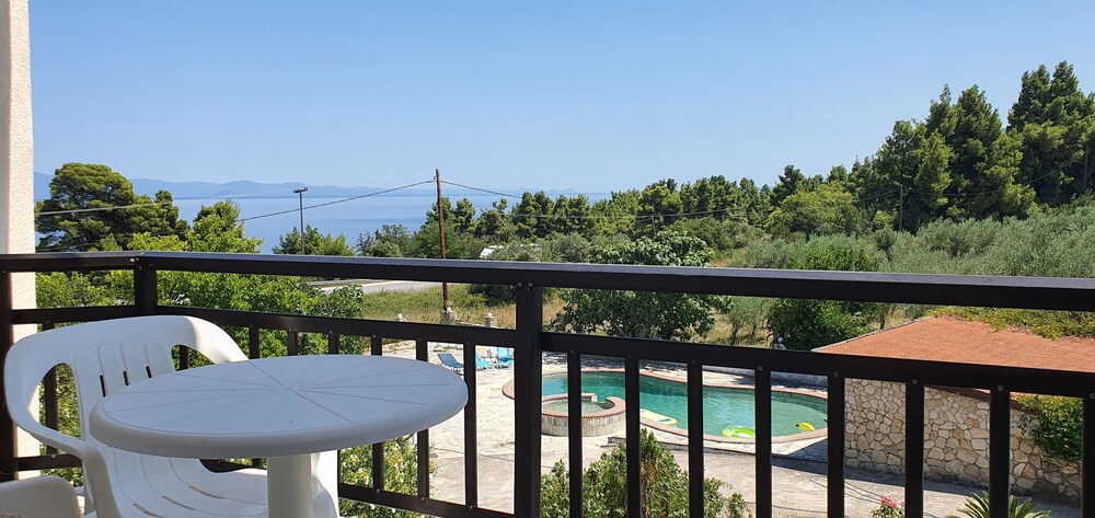 

Roma - Kassandria - Pashos Hotel