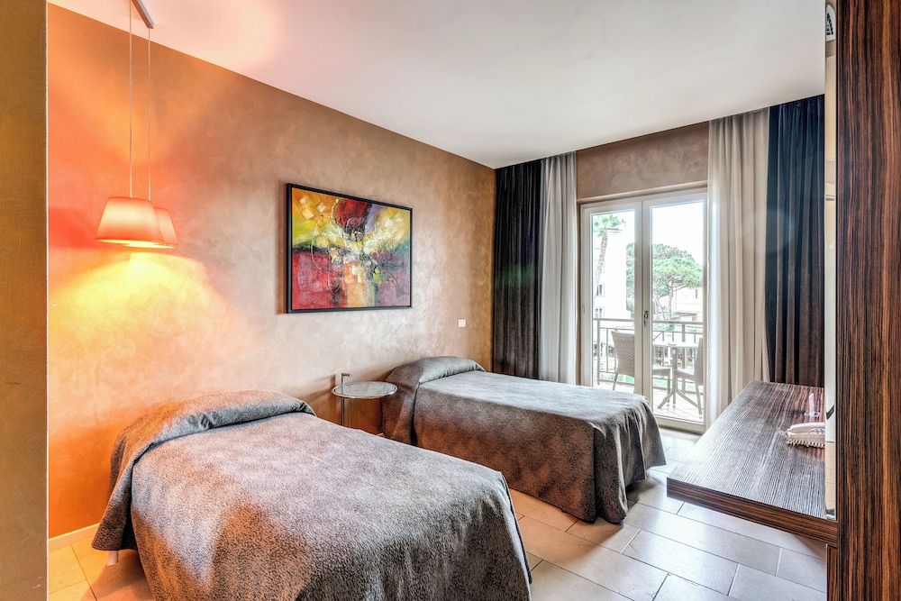 

Catania - Ostia Lido - Hotel Isola Sacra Rome Airport