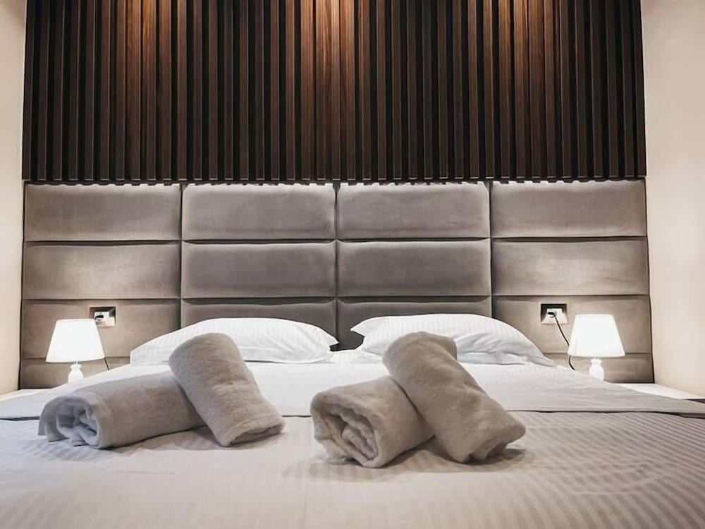 

Torino - Tirana - Amansar Boutique Hotel