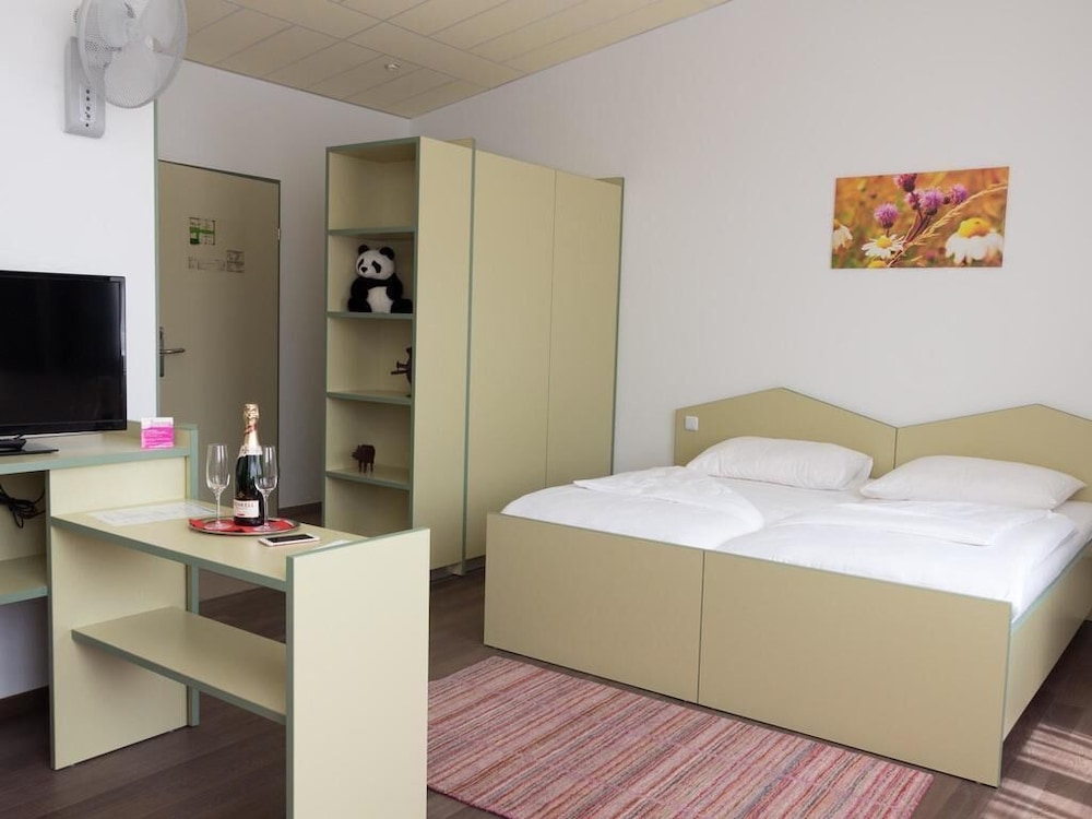 

Roma - Wiener Neustadt - WinRooms "hotel&appartement