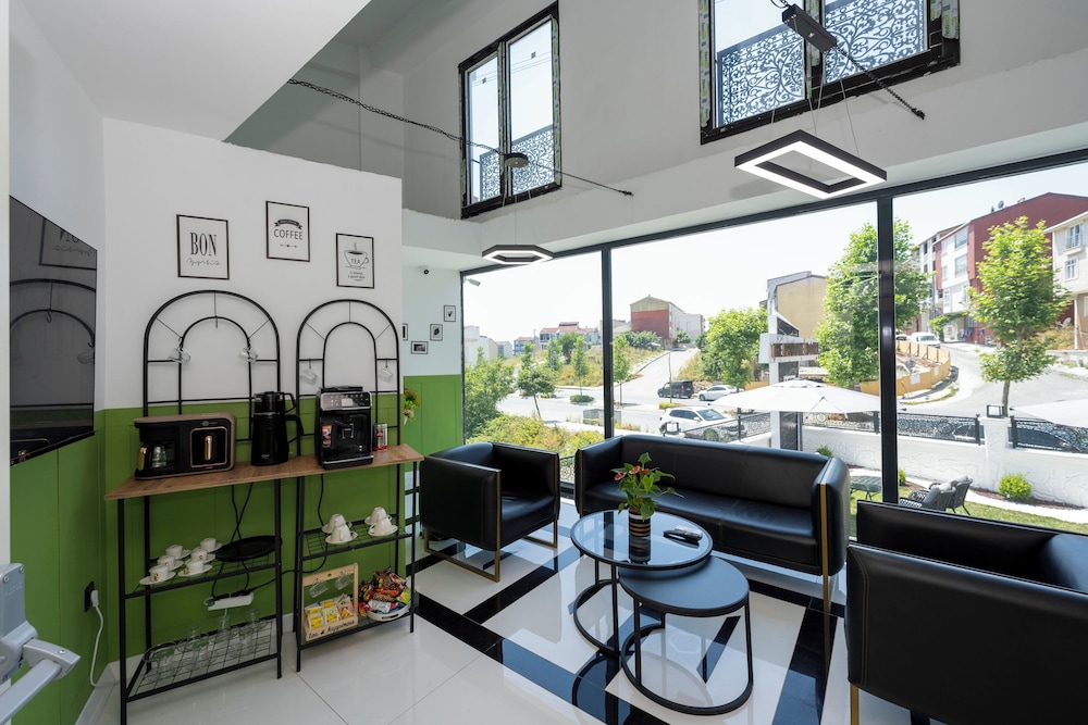

Bari - Istanbul, New Airport - The Private Airport Hotel