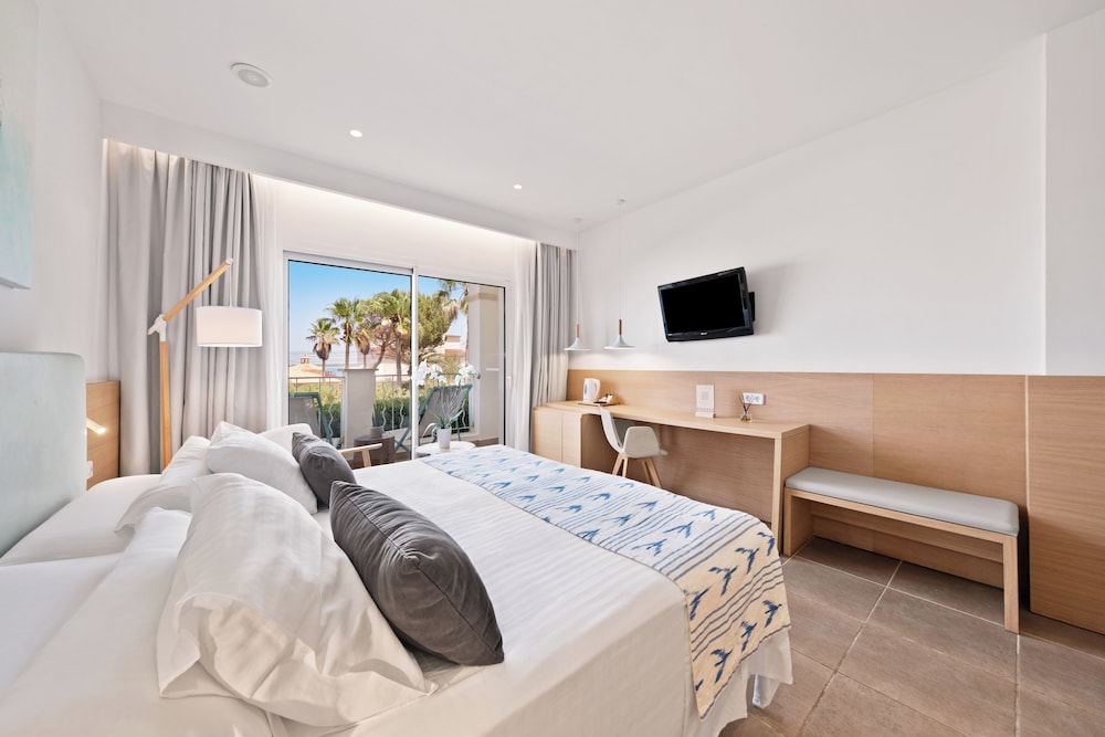 

Torino - Colonia Sant Jordi - Hotel Villa Chiquita - Adults only (+12)