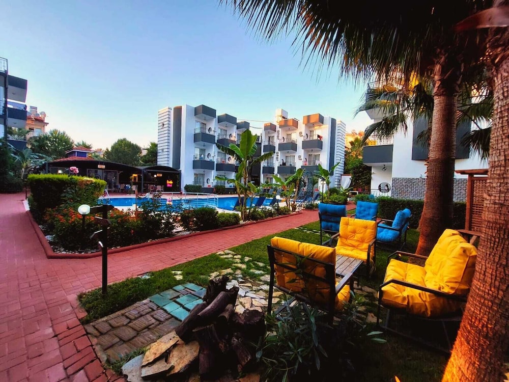 

Bari - Side - Summer rose hotel