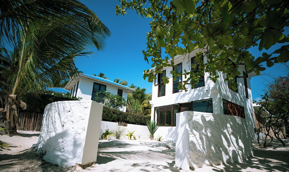 

Milano - Dongwe - Indigo Beach Zanzibar