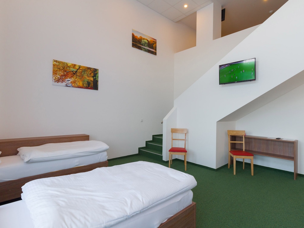

Roma - Wiener Neustadt - WinBudget "bed&breakfast
