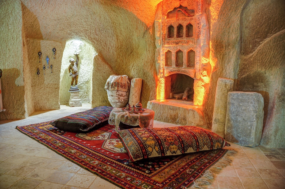 

Verona - Ayvalı - Gibos Cave Hotel