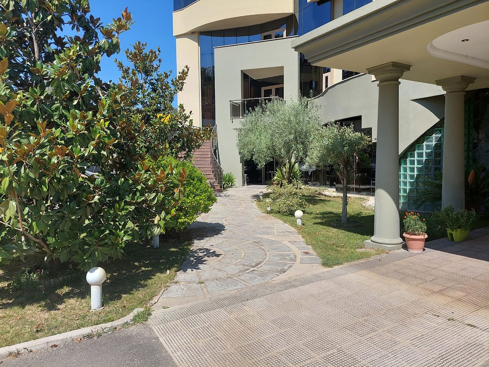 

Brindisi - Tirana - Hotel Green