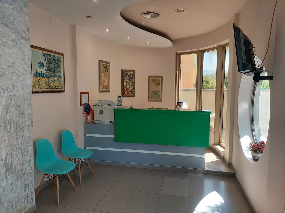 

Pisa - Tirana - Hotel Green