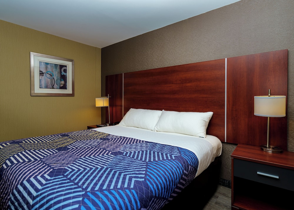 

Roma - Flushing - Sky Hotel Flushing/Laguardia Airport