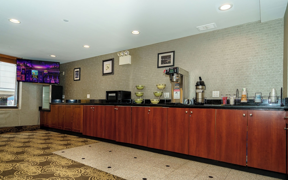 

Roma - Queens - Sky Hotel Flushing/Laguardia Airport