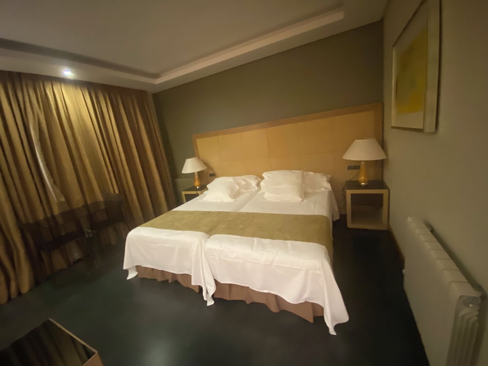 

Bari - Fuengirola - ArtPlatinum SUITES&APARTMENTS