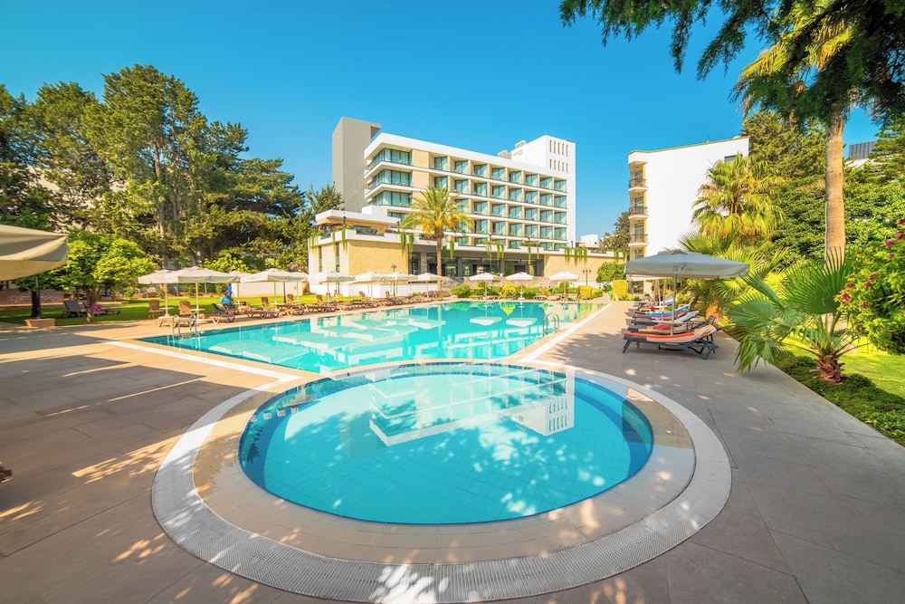 

Milano - Kyrenia - Hotel Pia Bella