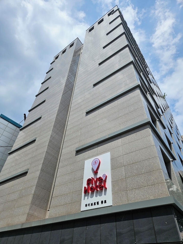 

Milano - Seoul - Five hotel Jongno