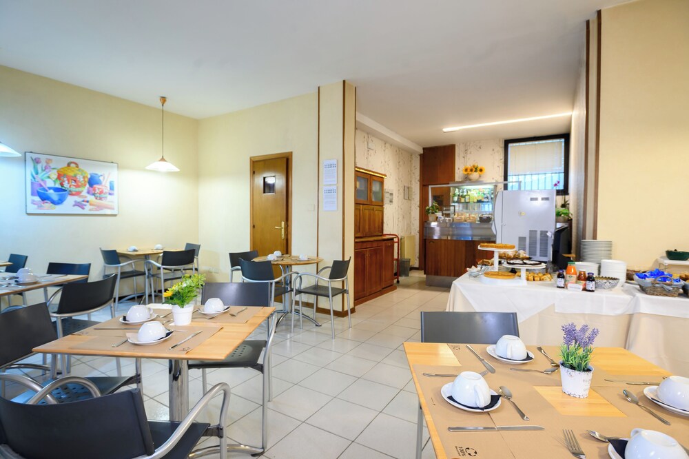 

Cagliari - Siena - Hotel Anna Siena Nord