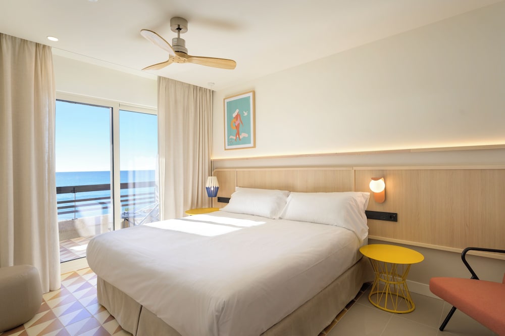 

Napoli - Coma-Ruga - Akquaaa Boutique Hotel