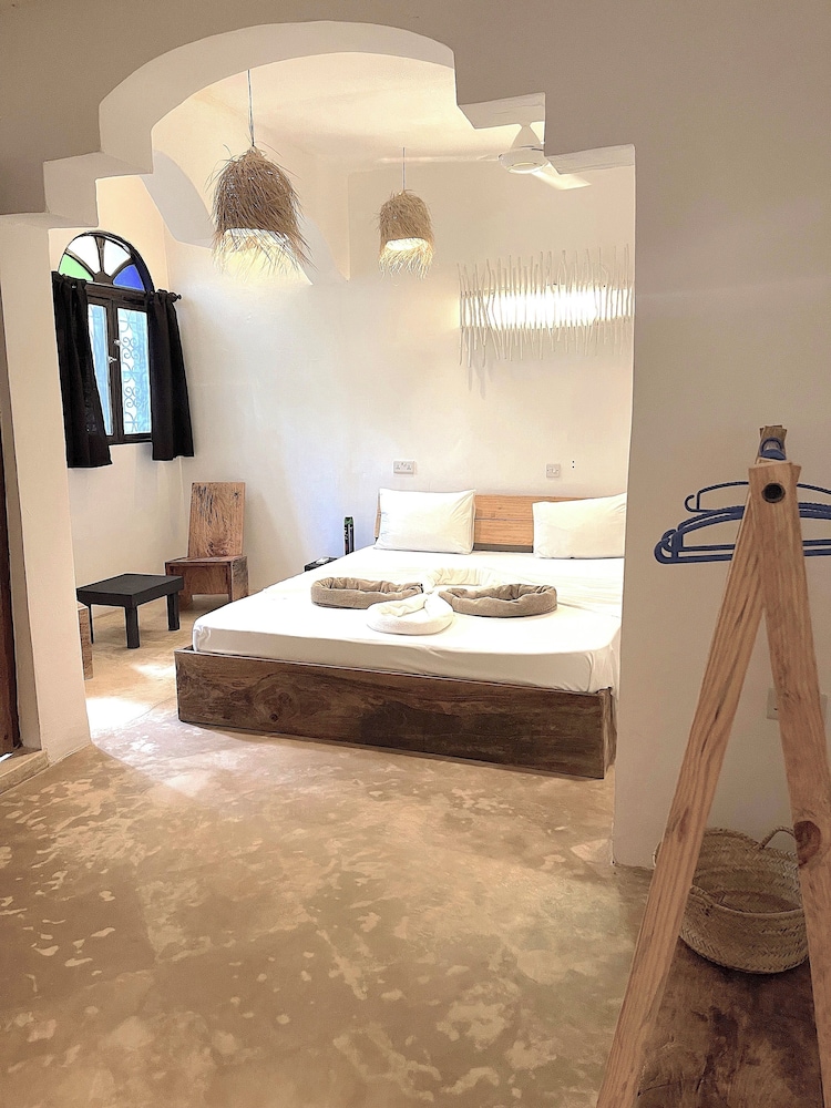 

Catania - Pwani Mchangani - The Seles Boutique Hotel