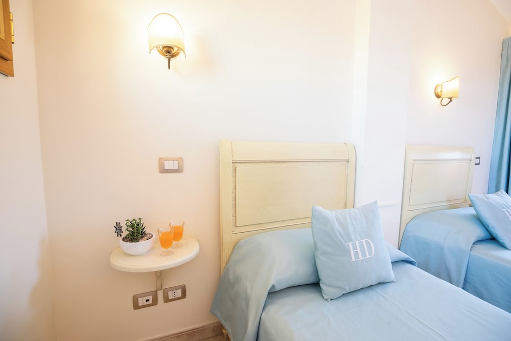 

Milano - Porto San Paolo - Hotel Daniel
