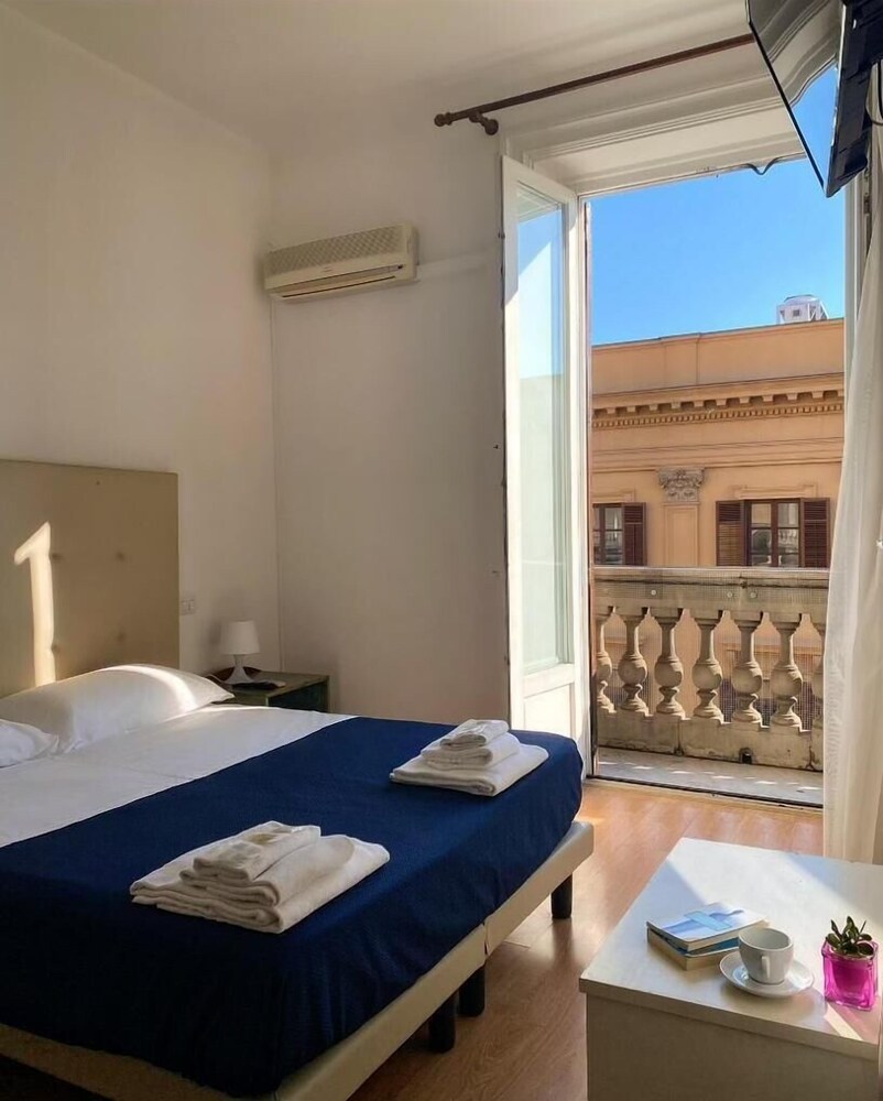 

Cagliari - Sicilia Ovest - Palermo, Cefalù,Trapani, San Vito, Mare Italia - 38 Aira Hotels