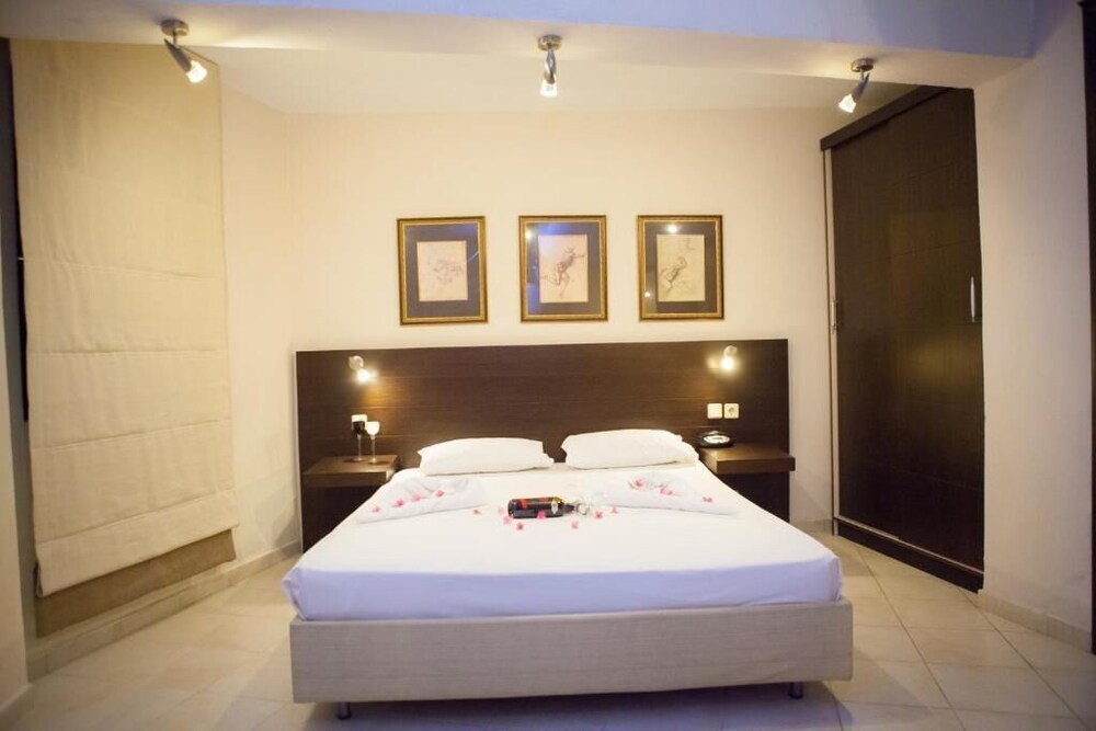 

Bari - Kallithea Halkidikis - Greek Pride Aithrion Hotel