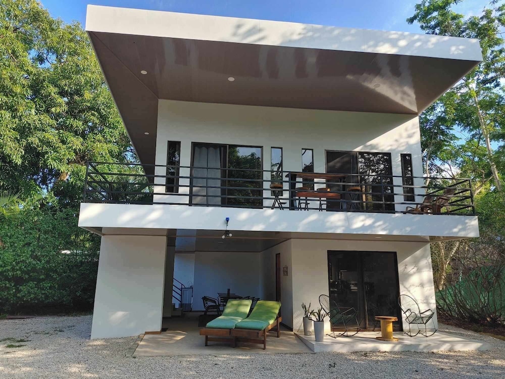 

Napoli - Tamarindo - Antema Lodge