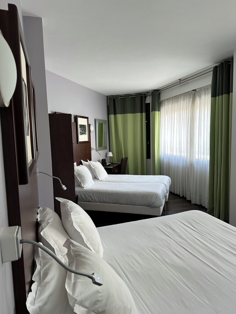 

Napoli - Ginevra - Hôtel Du Centre Annemasse