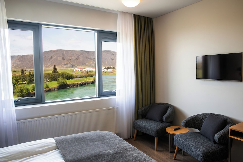 

Napoli - Selfoss - Hotel Selfoss