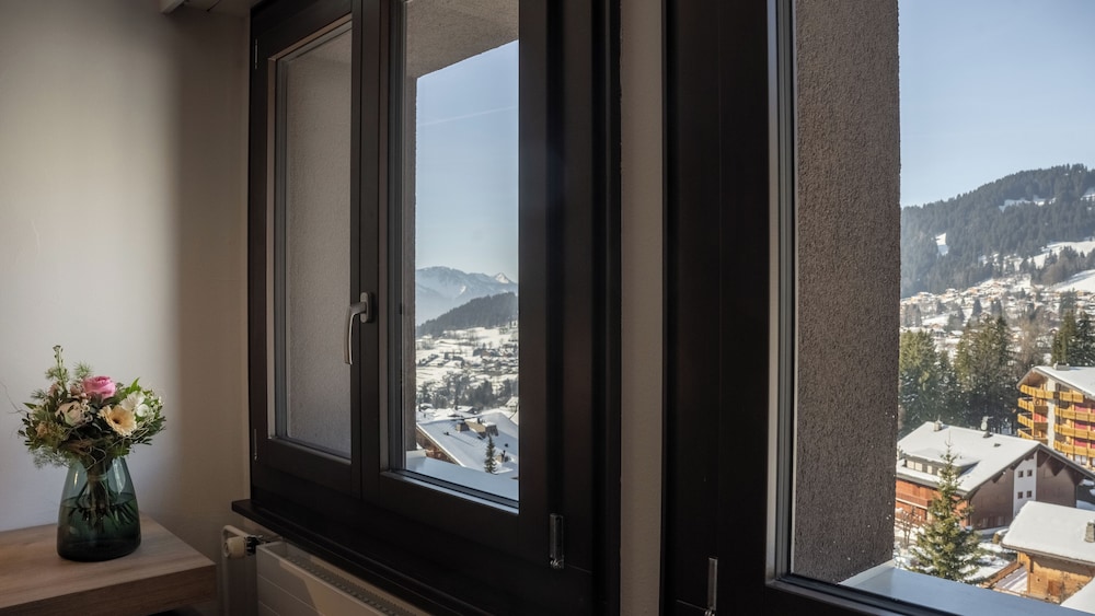 

Bologna - Leysin - Victoria Hotel & Residence