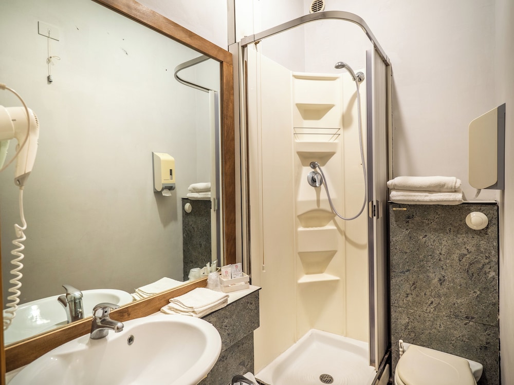 

Napoli - Passignano sul Trasimeno - Hotel Trasimeno