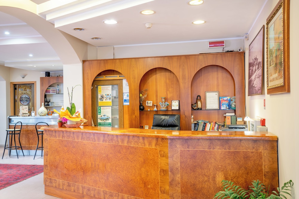 

Reggio Calabria - Passignano sul Trasimeno - Hotel Trasimeno