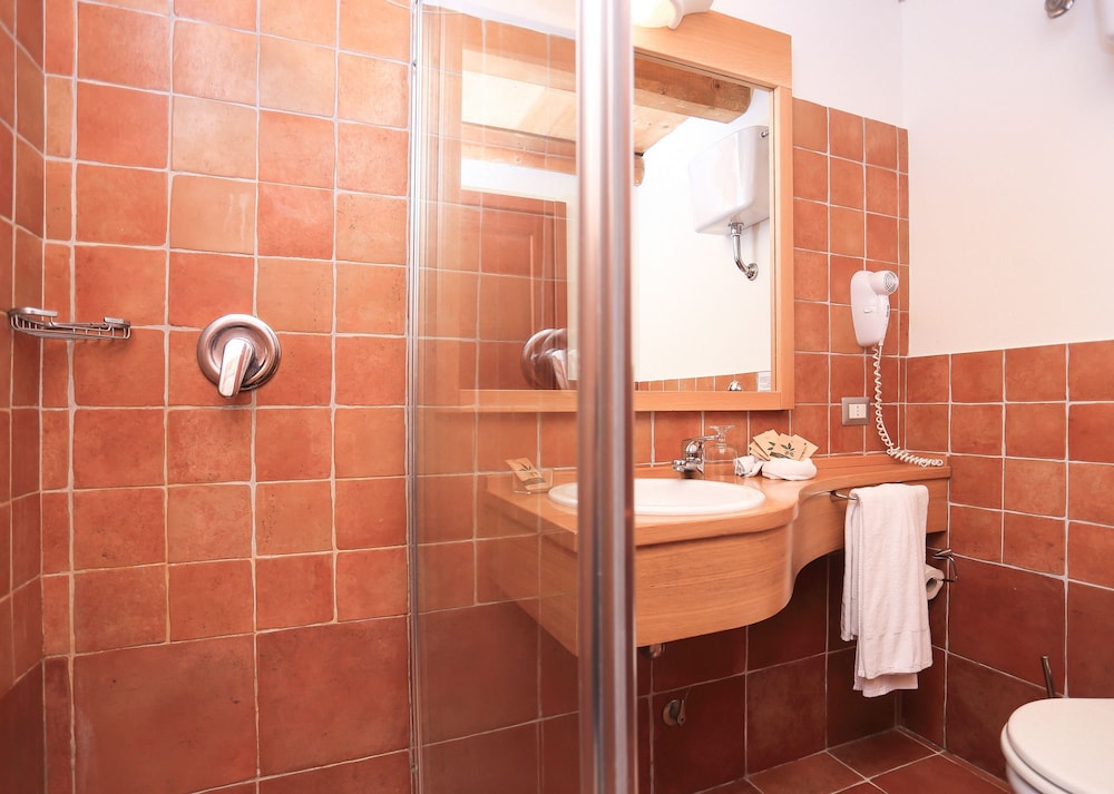 

Trieste - Surigheddu - Alghero Resort Country Hotel & Spa