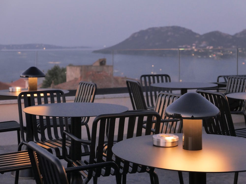 

Roma - Corsica, Mare Francia - Hotel Moderne