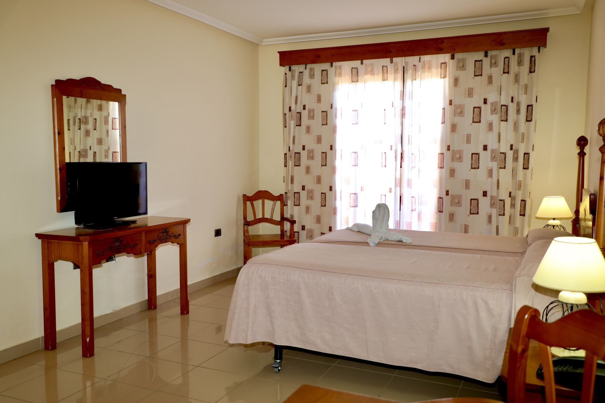 

Roma - San Miguel de Abona - Grand Muthu Golf Plaza Hotel & Spa