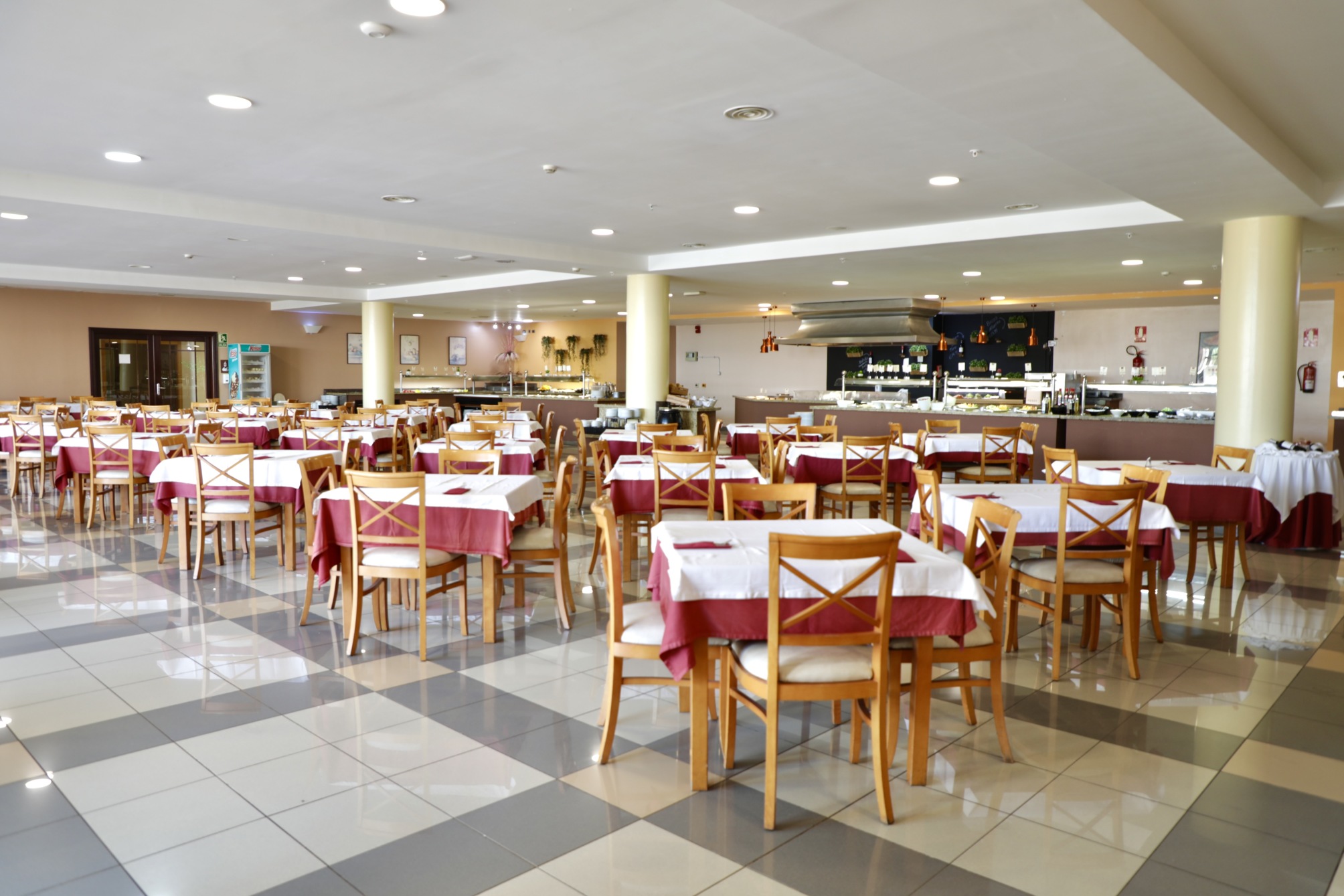 

Roma - Los Abrigos - Grand Muthu Golf Plaza Hotel & Spa