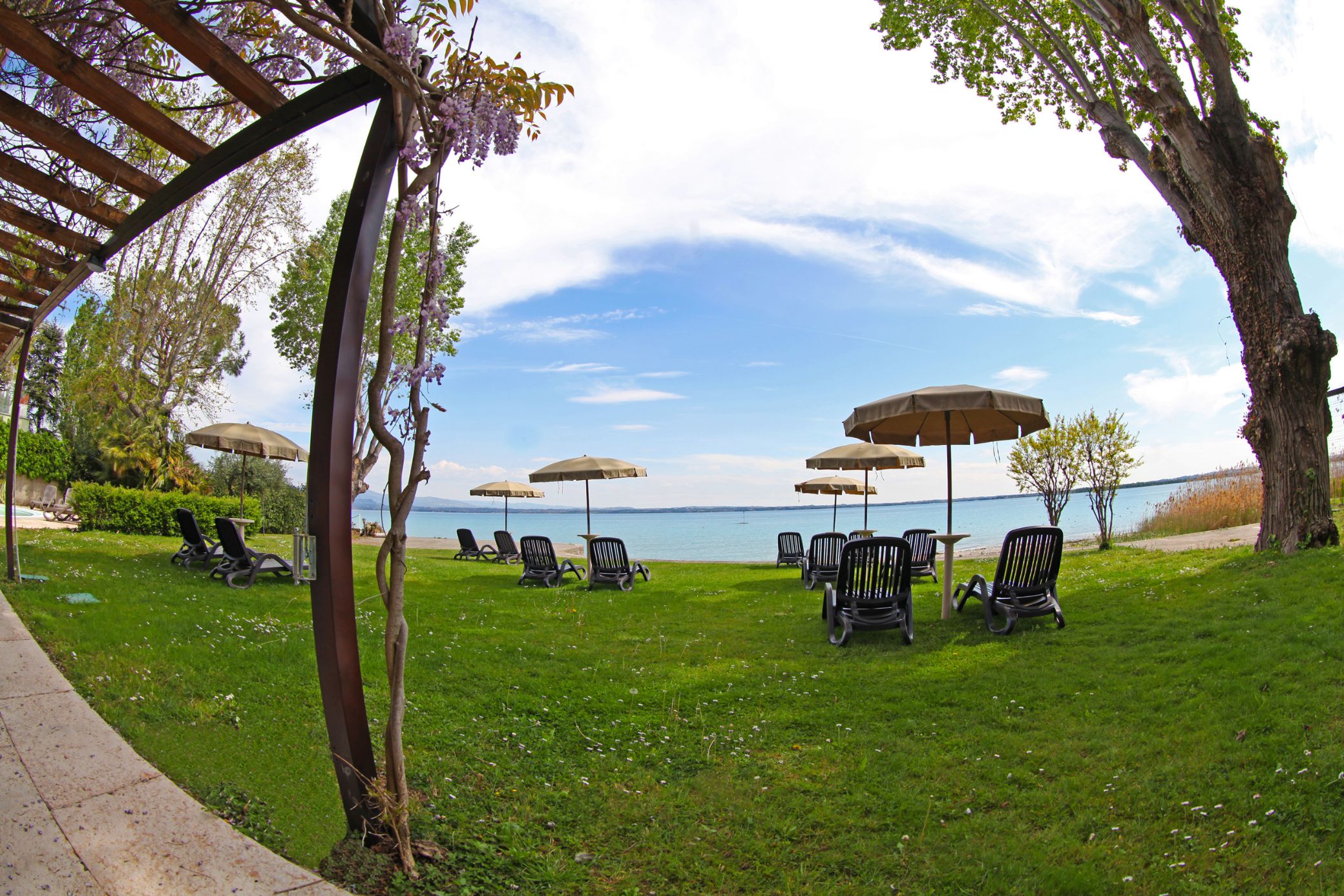 

Genova - Sirmione - Smeraldo apartments