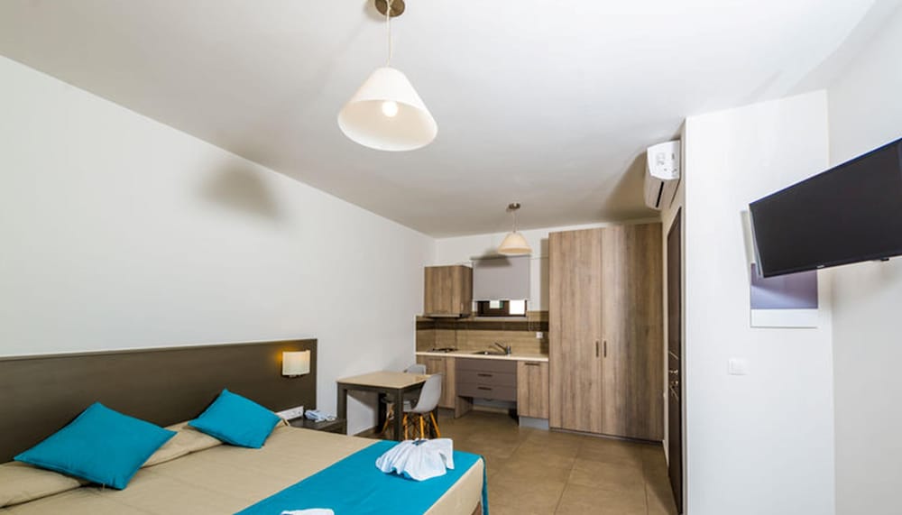 

Venezia - Creta Ovest - Chania, Grecia - Ledra Maleme Hotel