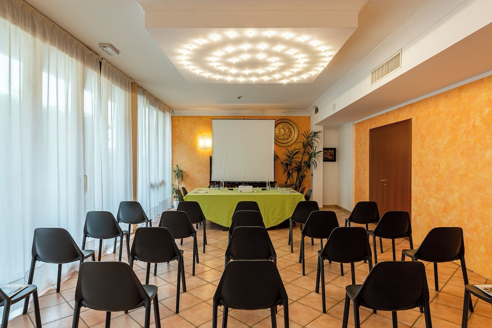 

Napoli - SantʼAmbrogio di Valpolicella - Hotel Romantic