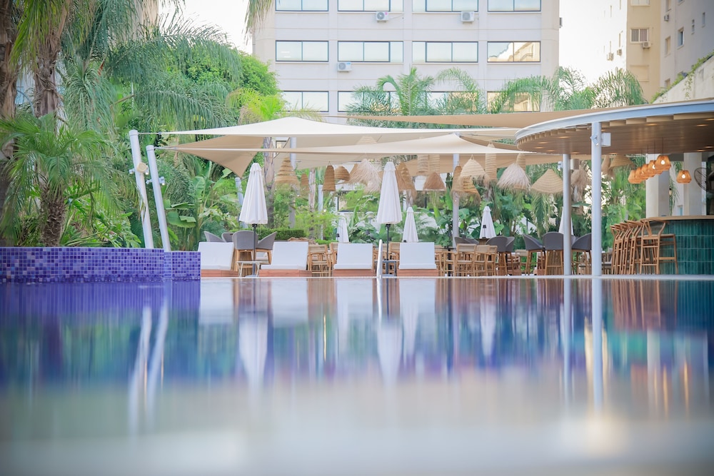 

Napoli - Limassol - Odysseia Hotel Kapetanios