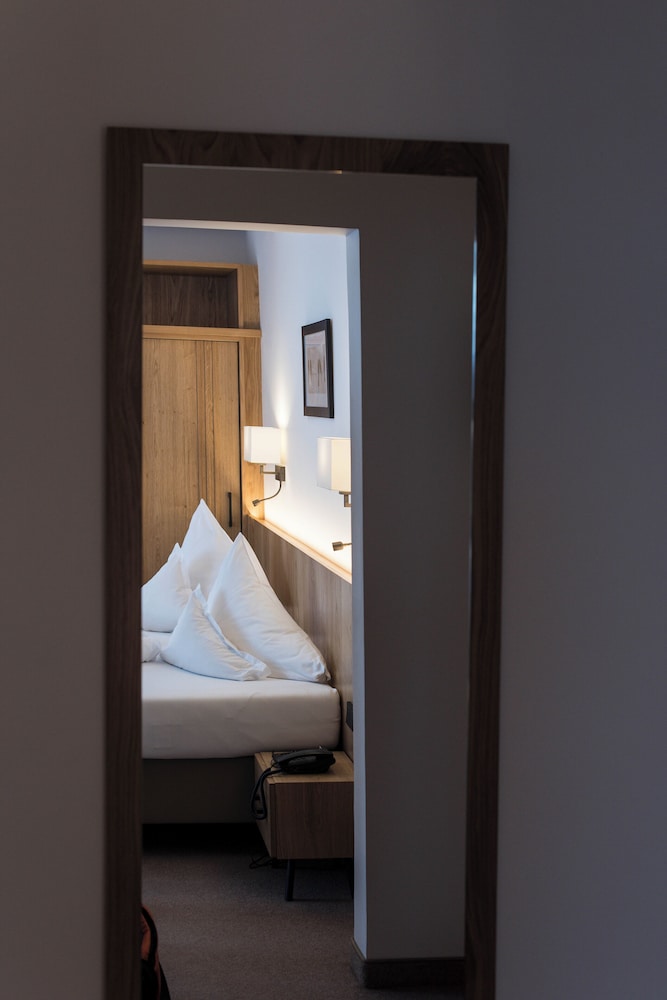 

Roma - St Anton - Hotel Post