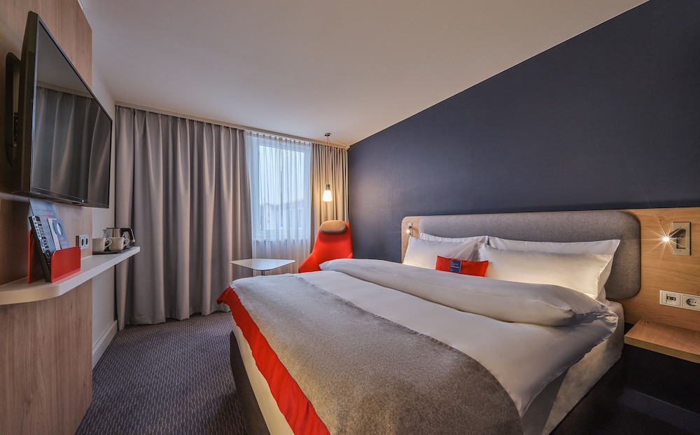 

Verona - Dusseldorf - Holiday Inn Express Dusseldorf - City North