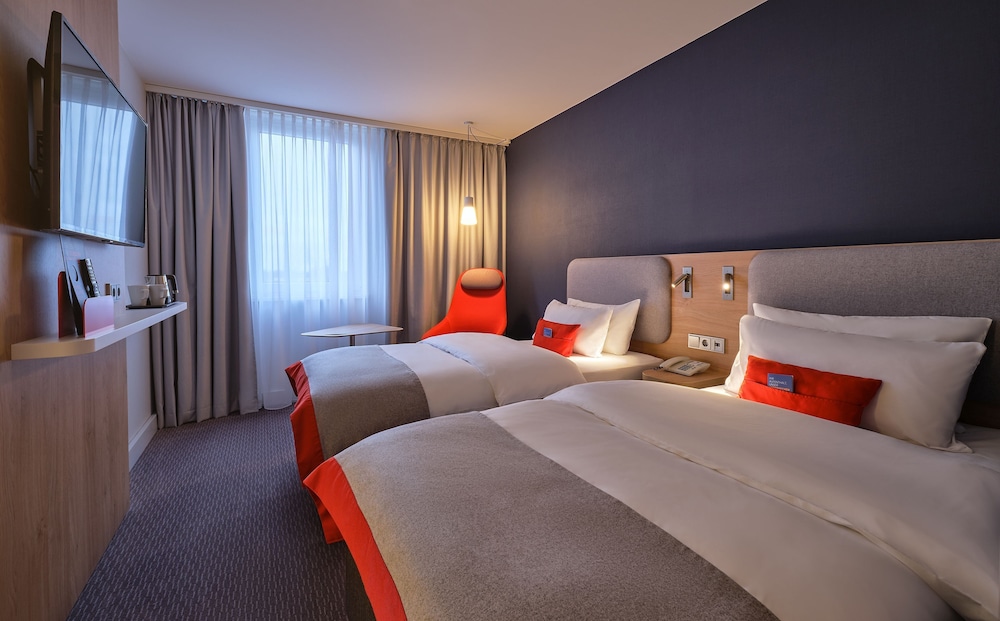 

Bologna - Dusseldorf - Holiday Inn Express DUSSELDORF - CITY NORTH
