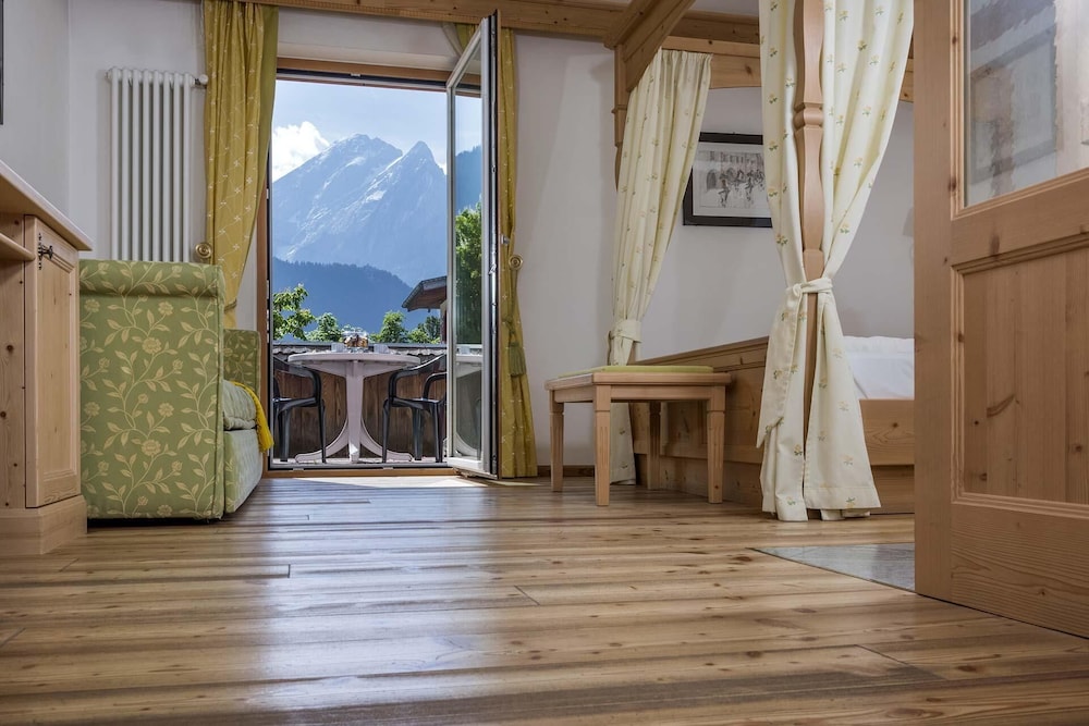 

Milano - Selva di Val Gardena - Hotel B&B Andreas