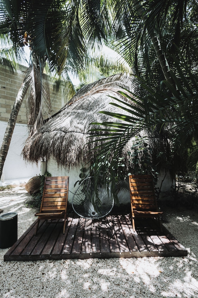 

Catania - Isla Holbox - Hotel Casa Barbara Holbox